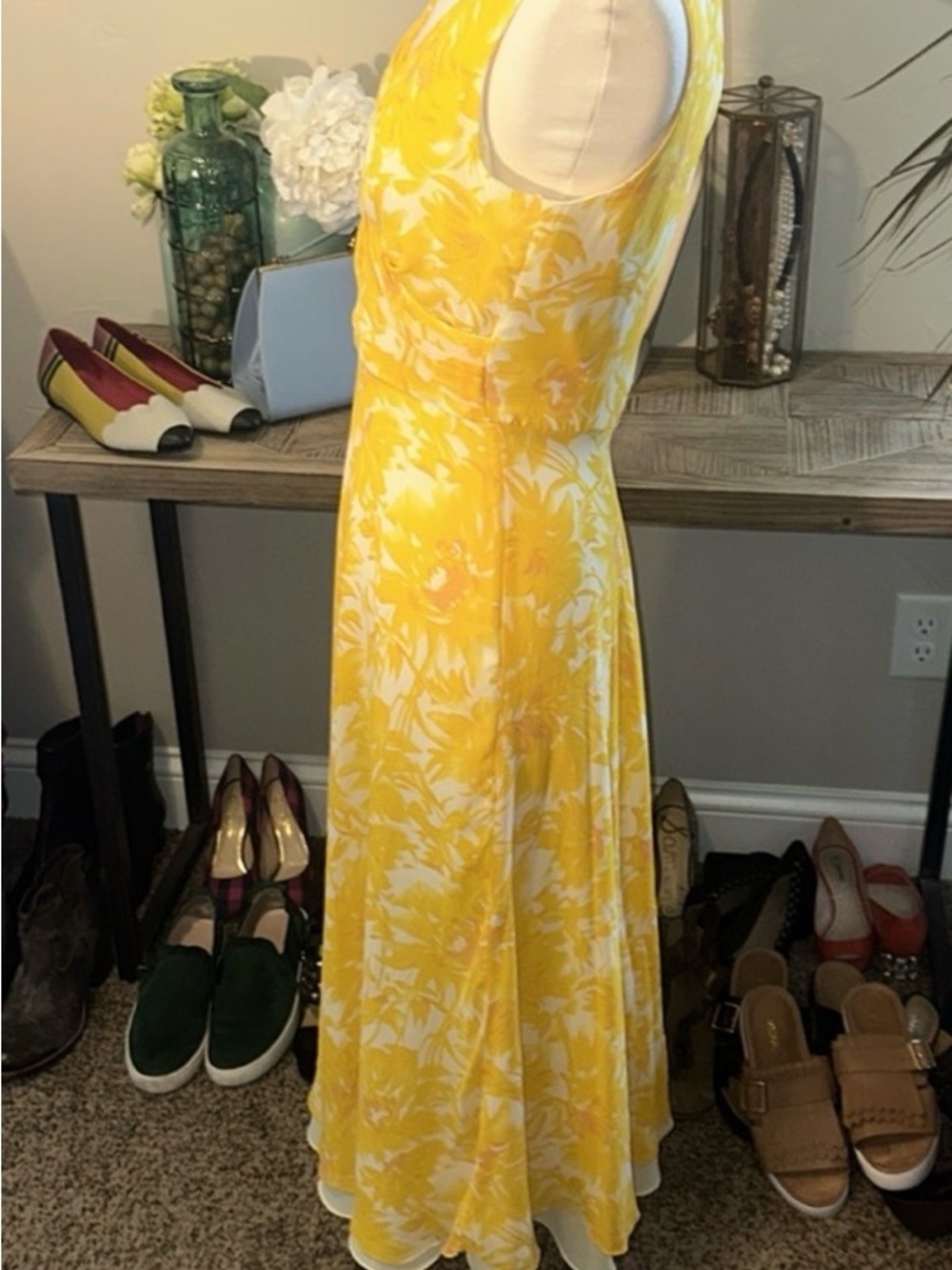 Kay Unger Evenings 100% Silk Yellow Dress EUC - Picture 3 of 7